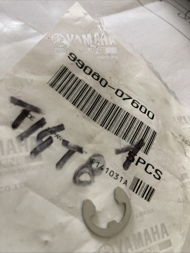 Yamaha 99080 07600 clip - clip, moto